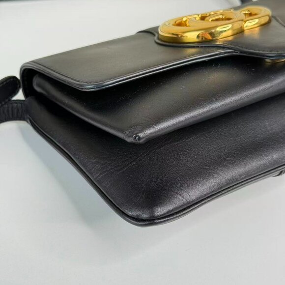 Gucci GG Logo Black Leather Crossbody Bag with Gold Hardware - Picture 7 of 9